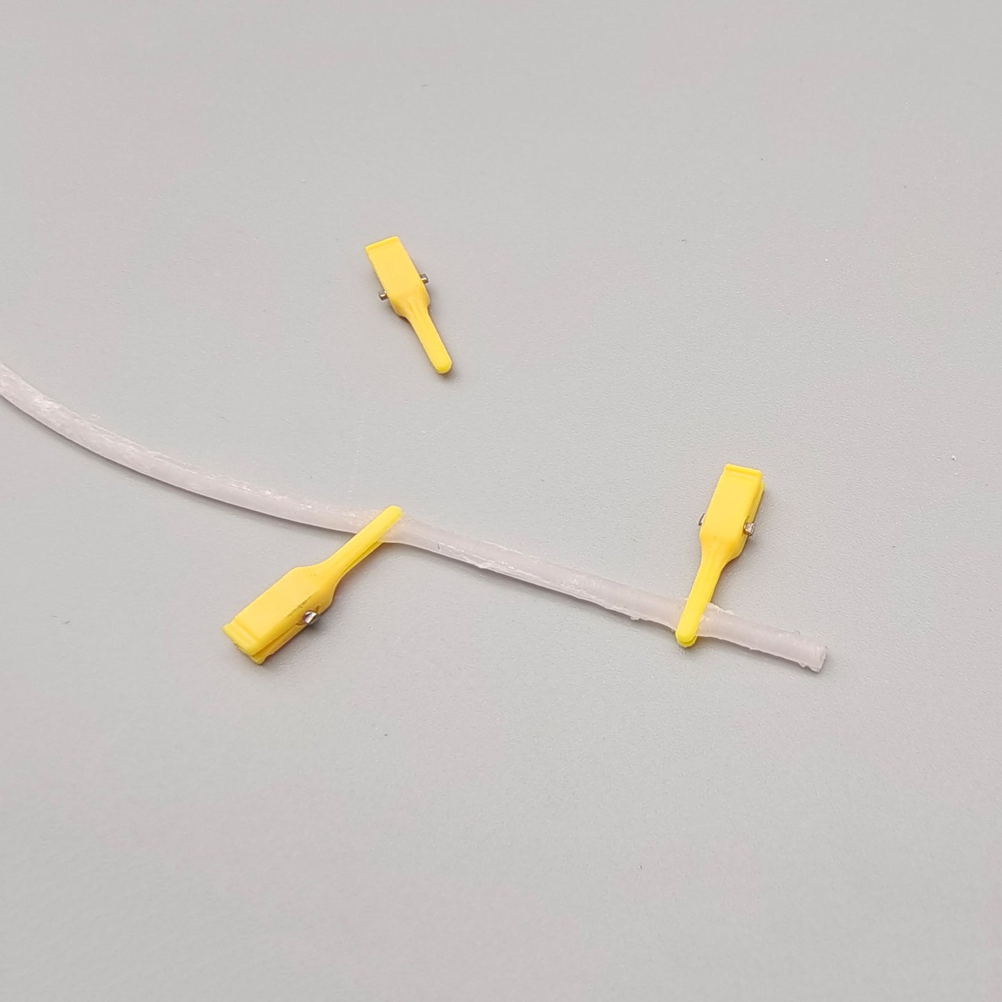 SZEMENTMD Microvascular Hemostatic Clips,Precision Tools for Safe And Controlled Surgical Hemostasis(Single Clips)(10pcs/Box Sale)