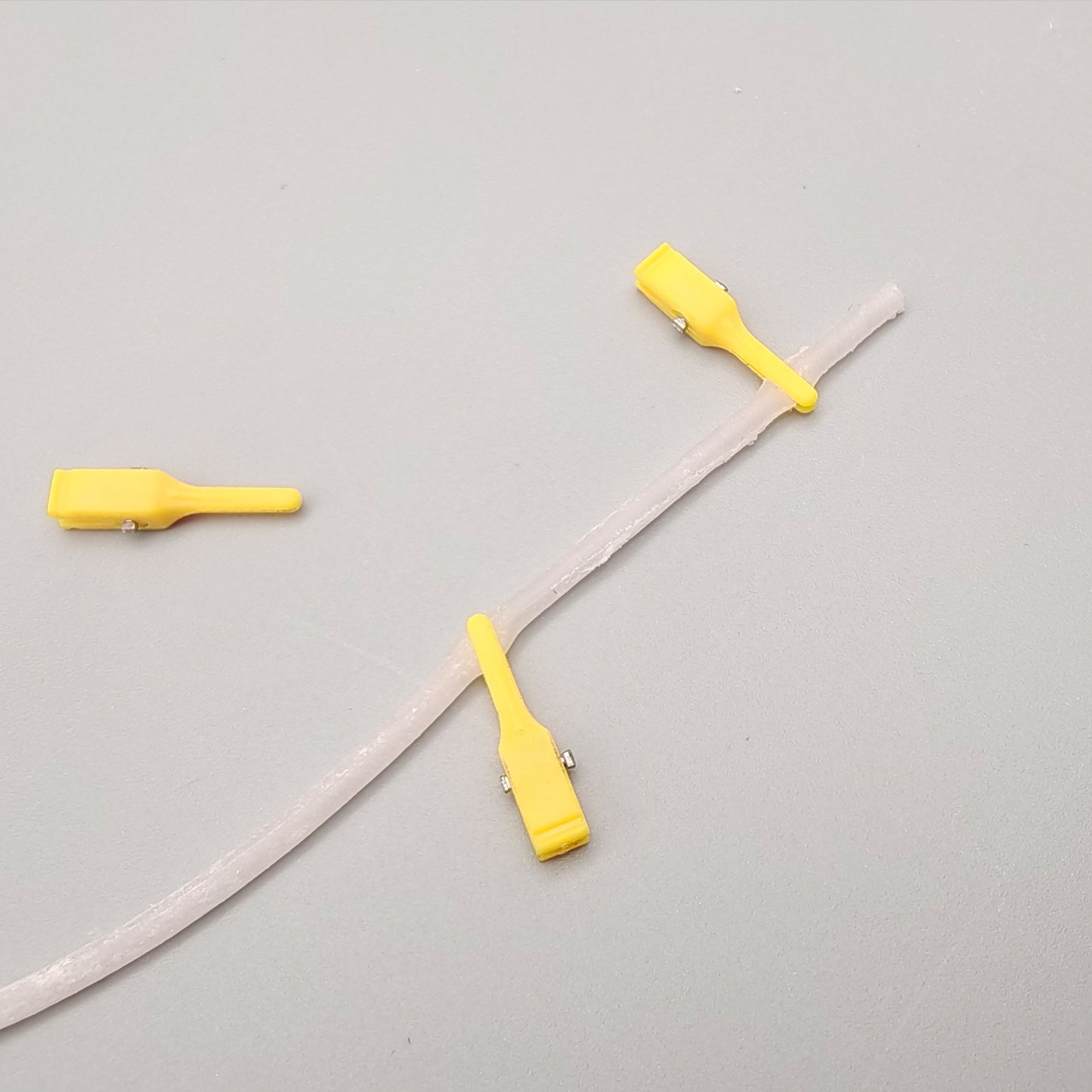 SZEMENTMD Microvascular Hemostatic Clips,Precision Tools for Safe And Controlled Surgical Hemostasis(Single Clips)(10pcs/Box Sale)